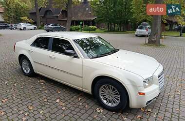 Седан Chrysler 300C 2008 в 