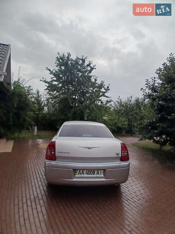 Седан Chrysler 300C 2006 в Киеве фото 2 Седан Chrysler 300C 2006 в Киеве