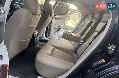 Седан Chrysler 300C 2005 в 