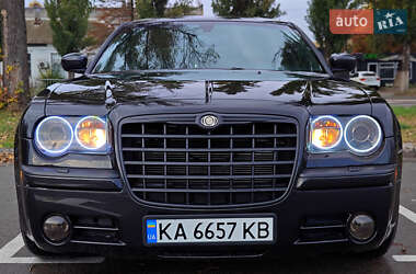 Седан Chrysler 300C 2004 в Киеве