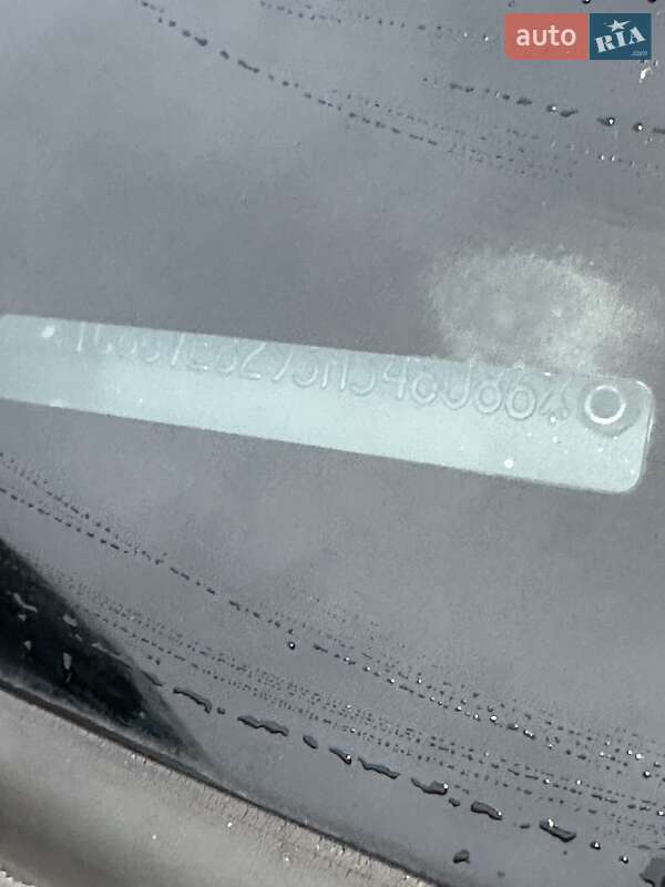 Универсал Chrysler 300C 2004 в Белогородке