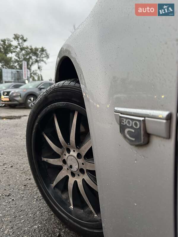 Универсал Chrysler 300C 2004 в Белогородке