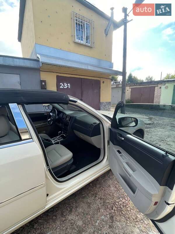 Кабріолет Chrysler 300C 2007 в Києві