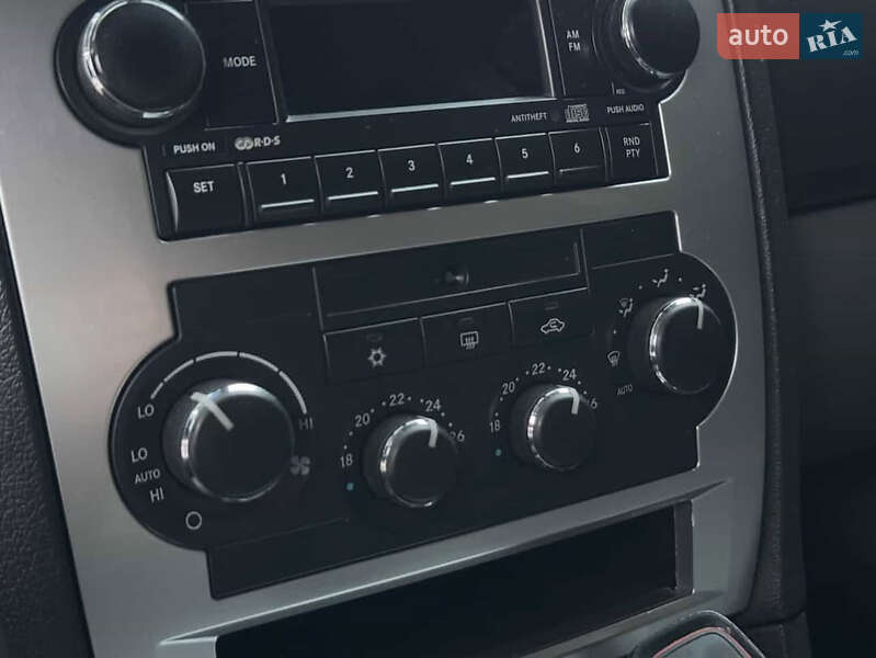 Седан Chrysler 300C 2005 в Тернополе фото 12 Седан Chrysler 300C 2005 в Тернополе