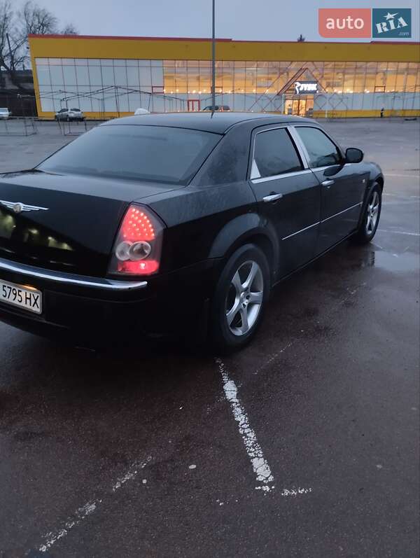 Седан Chrysler 300C 2005 в Житомире