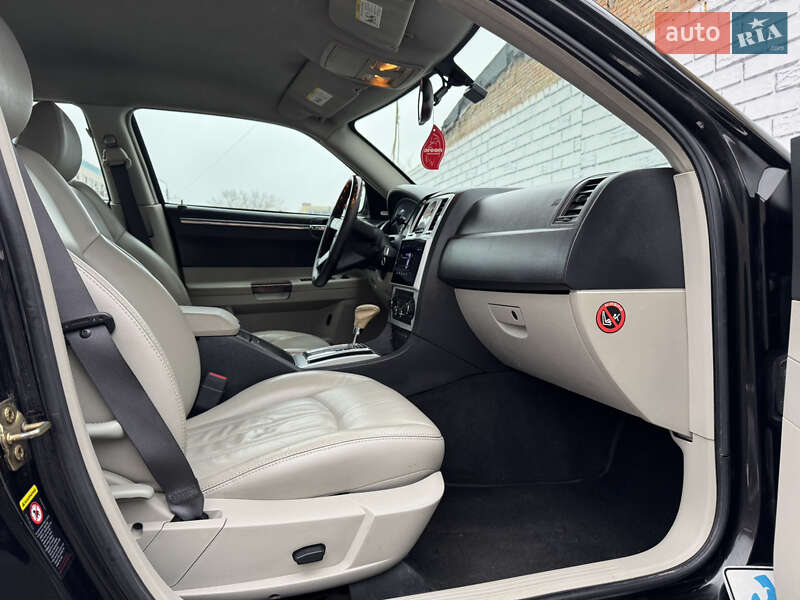 Седан Chrysler 300C 2005 в Киеве фото 21 Седан Chrysler 300C 2005 в Киеве