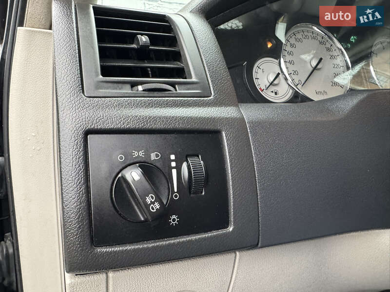 Седан Chrysler 300C 2005 в Киеве фото 28 Седан Chrysler 300C 2005 в Киеве
