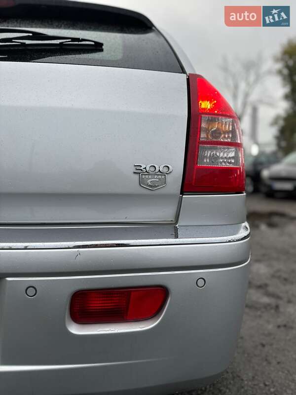 Универсал Chrysler 300C 2004 в Белогородке фото 13 Универсал Chrysler 300C 2004 в Белогородке