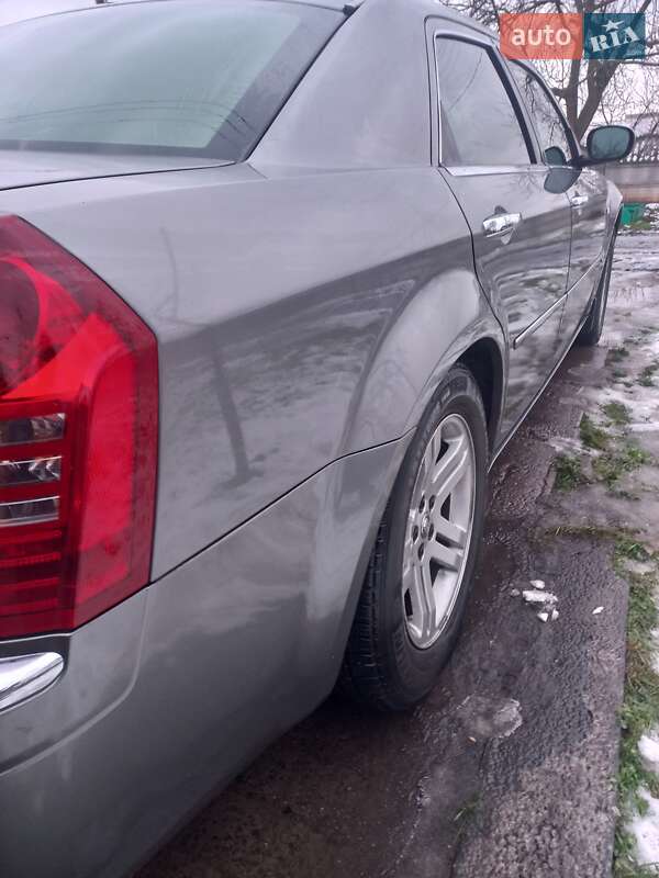 Седан Chrysler 300C 2006 в Желтых Водах