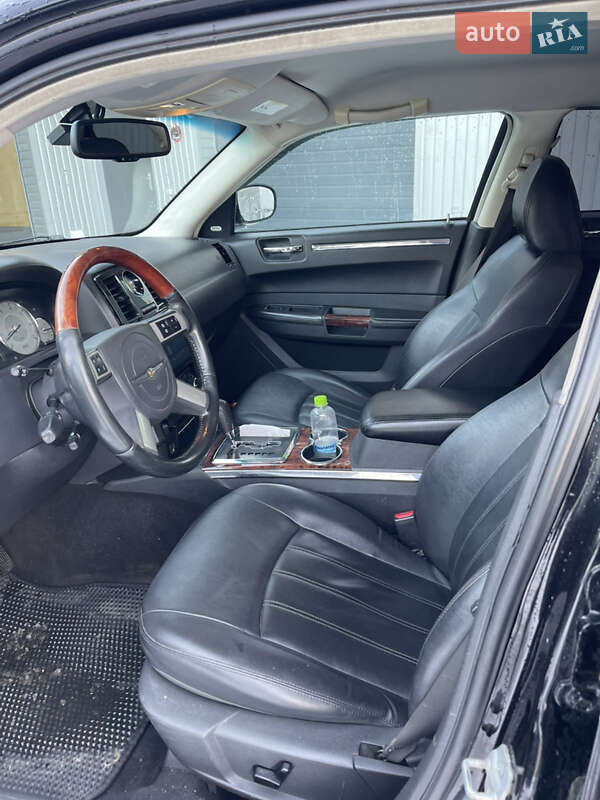 Седан Chrysler 300C 2008 в Золотоноше