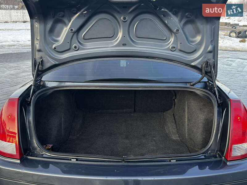 Седан Chrysler 300C 2006 в Львове