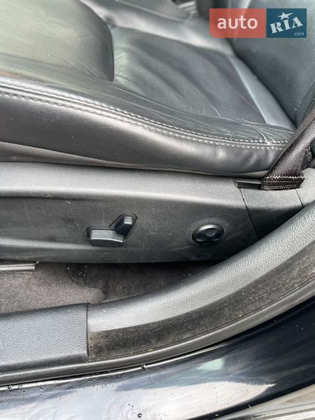 Седан Chrysler 300C 2015 в Києві