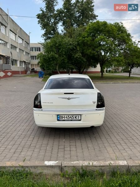 Седан Chrysler 300C 2008 в Одессе