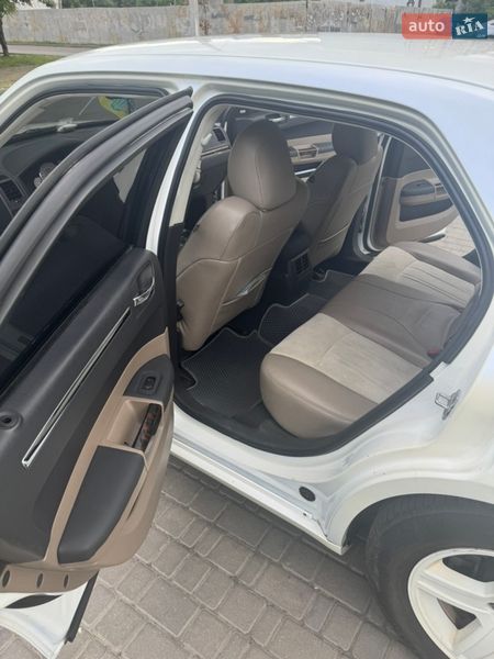 Седан Chrysler 300C 2008 в Одессе