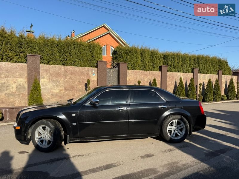 Седан Chrysler 300C 2005 в Виннице