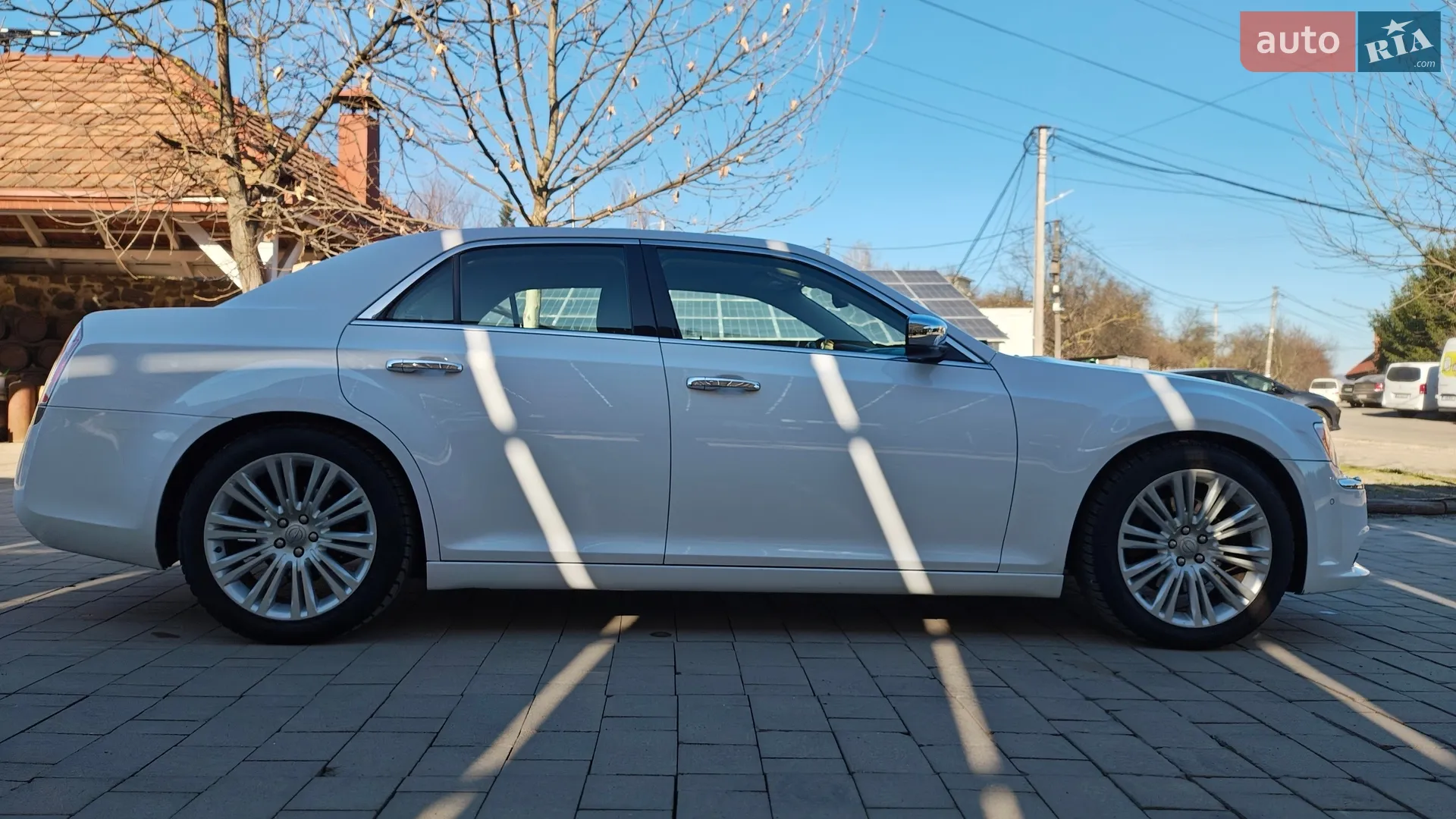 2012 Chrysler 300C - мініатюра 7