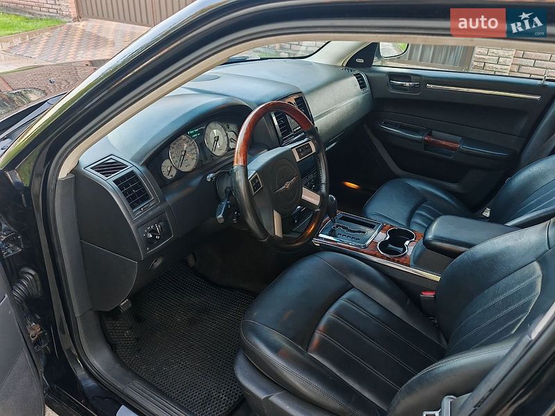 Седан Chrysler 300C 2008 в Киеве фото 9 Седан Chrysler 300C 2008 в Киеве
