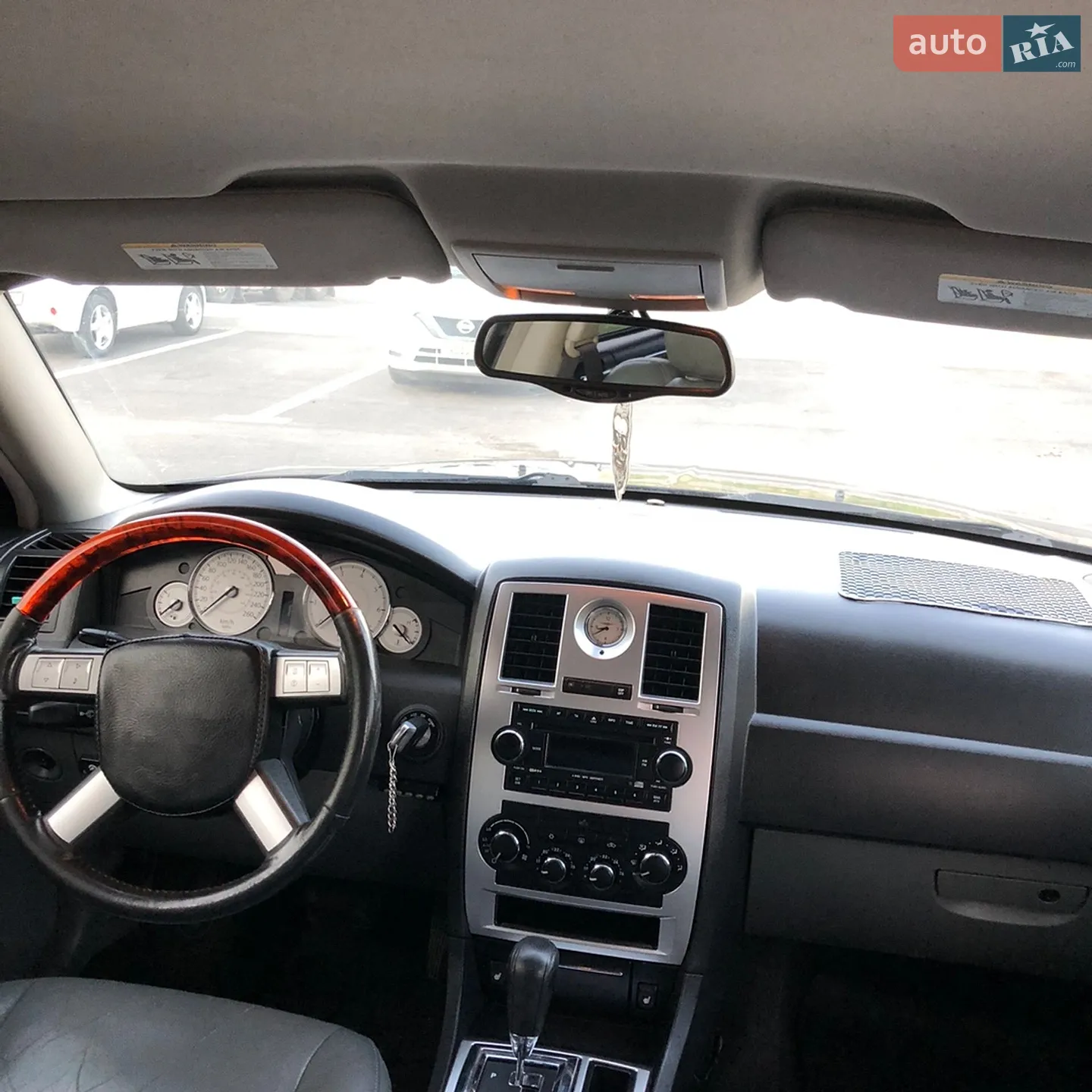 Chrysler 300C 2005 VIN 1C3AAB3R45H561239 фото оголошення 9 з 11