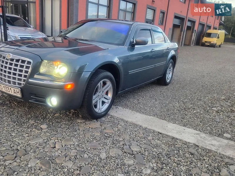 Chrysler 300C 2004