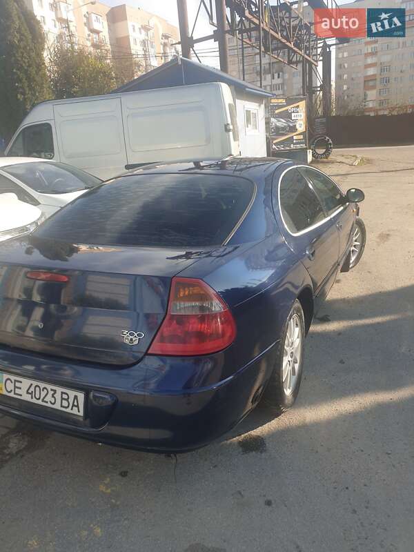 Седан Chrysler 300M 2003 в Чернівцях