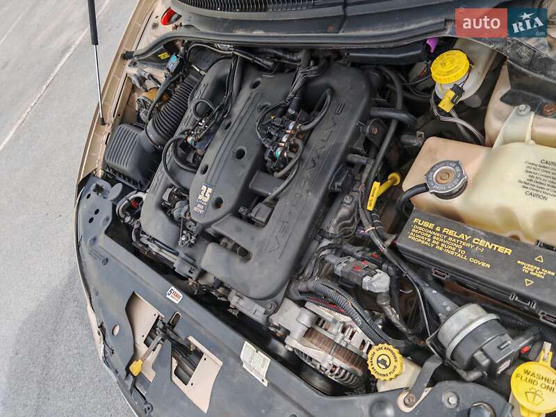 Седан Chrysler 300M 1999 в Житомире