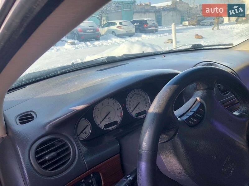 Седан Chrysler 300M 2000 в Черкассах