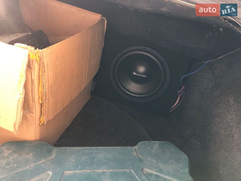 Седан Chrysler 300M 2000 в Черкассах