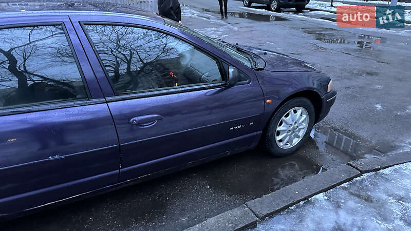 Седан Chrysler Cirrus 1995 в Києві