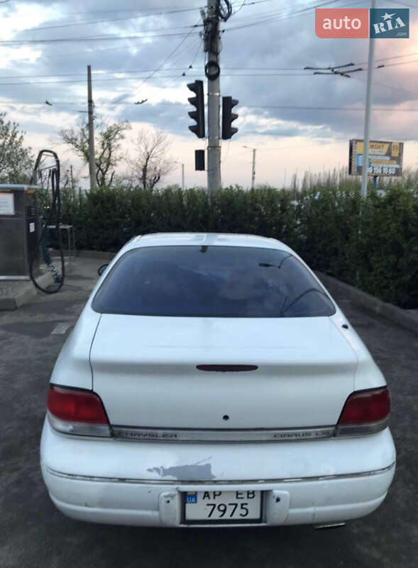 Седан Chrysler Cirrus 1994 в Кропивницком
