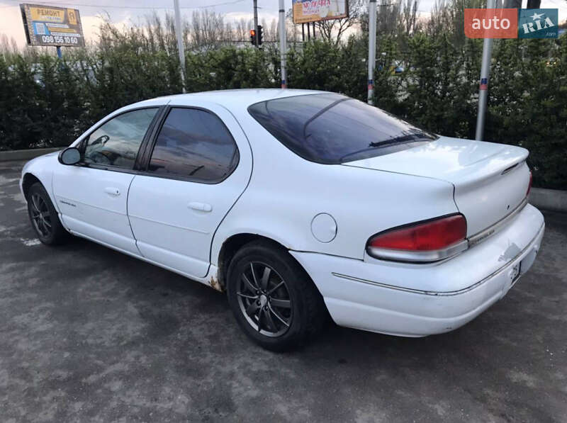 Седан Chrysler Cirrus 1994 в Кропивницком