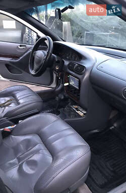 Седан Chrysler Cirrus 1994 в 