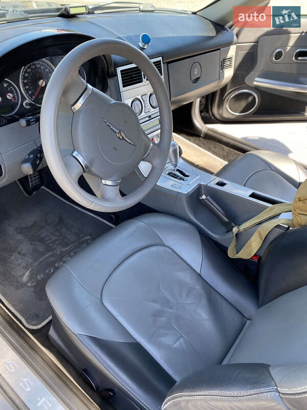 Купе Chrysler Crossfire 2004 в Никополе