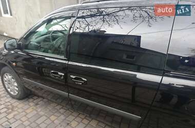 Минивэн Chrysler Grand Voyager 2004 в Нововолынске