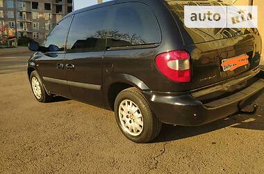 Универсал Chrysler Grand Voyager 2004 в Львове