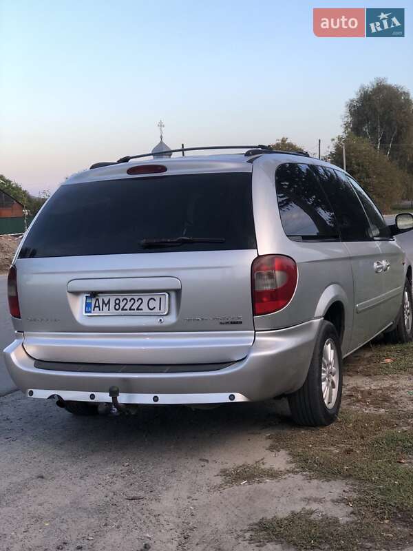 Минивэн Chrysler Grand Voyager 2006 в Звягеле