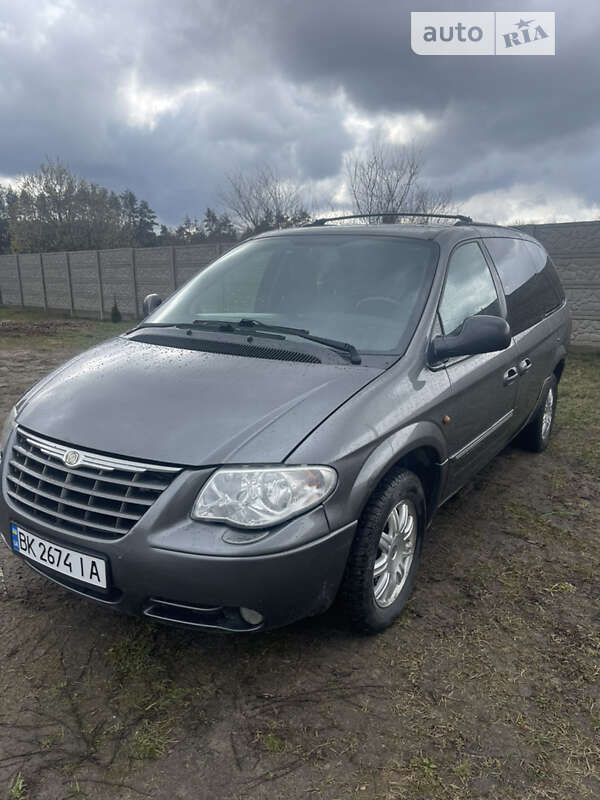 Минивэн Chrysler Grand Voyager 2007 в Костополе