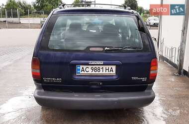 Мінівен Chrysler Grand Voyager 1998 в Нововолинську