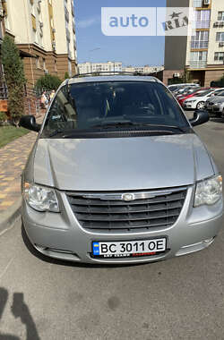 Минивэн Chrysler Grand Voyager 2007 в Киеве