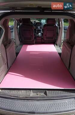 Седан Chrysler Grand Voyager 2008 в 