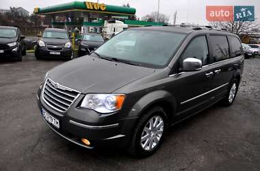 Мінівен Chrysler Grand Voyager 2010 в Львові