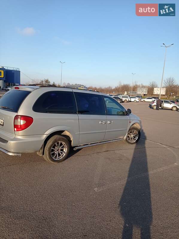 Мінівен Chrysler Grand Voyager 2001 в Львові