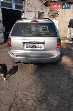 Минивэн Chrysler Grand Voyager 2005 в 