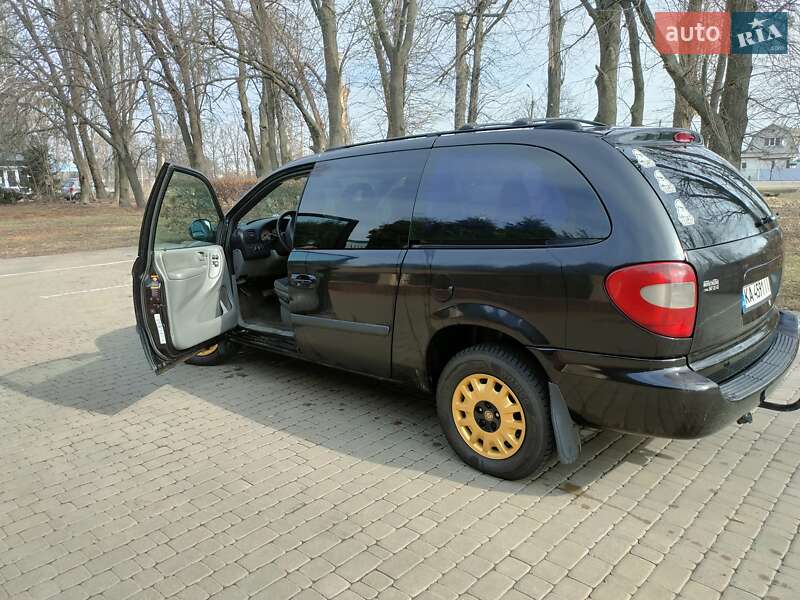 Минивэн Chrysler Grand Voyager 2004 в Василькове