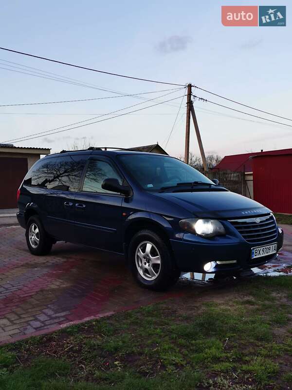 Мінівен Chrysler Grand Voyager 2005 в 