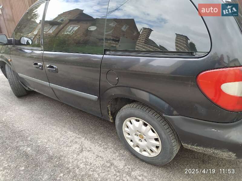Универсал Chrysler Grand Voyager 2004 в Львове