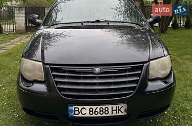 Минивэн Chrysler Grand Voyager 2006 в Старом Самборе