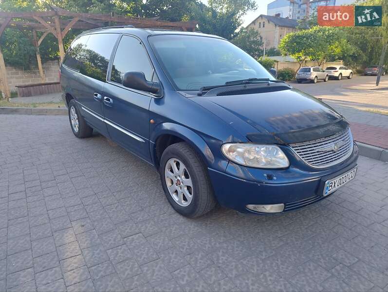 Мінівен Chrysler Grand Voyager 2001 в 
