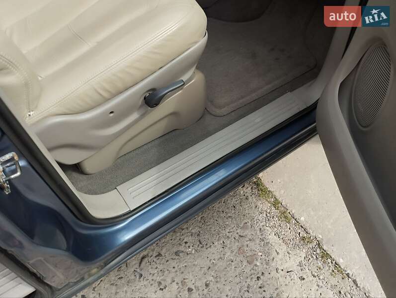 Мінівен Chrysler Grand Voyager 2001 в Києві