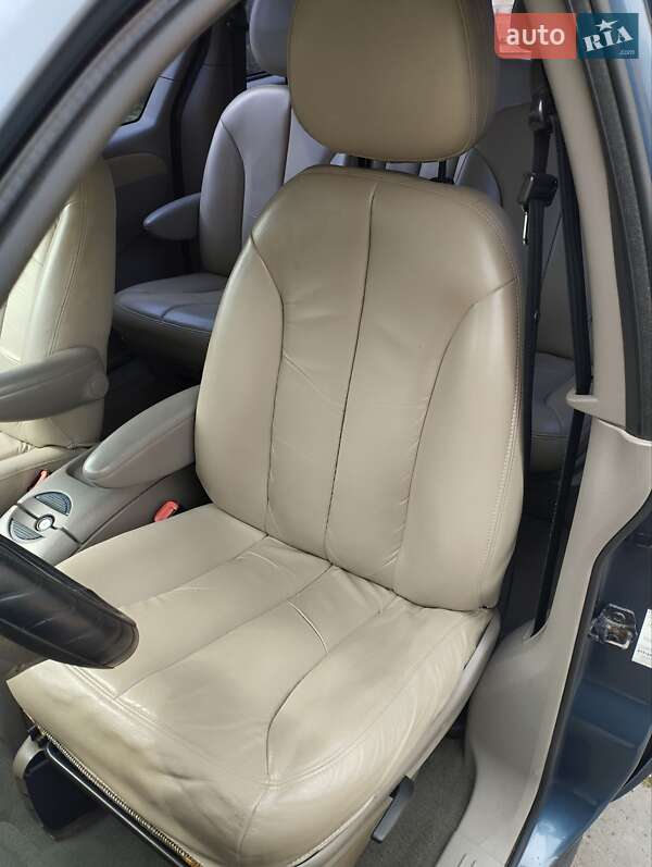 Мінівен Chrysler Grand Voyager 2001 в Києві