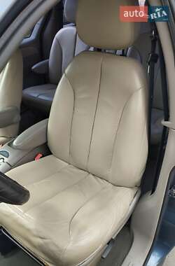 Минивэн Chrysler Grand Voyager 2001 в 